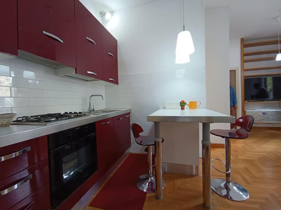 New - Comfortable Apt Porta Latina ローマ エクステリア 写真